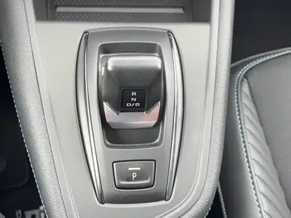 Photo 22 Renault Captur  E-Tech full hybrid 160 ch