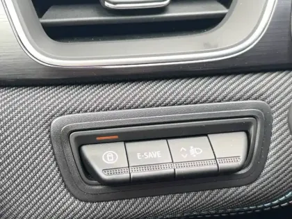 Photo 14 Renault Captur  E-Tech full hybrid 160 ch