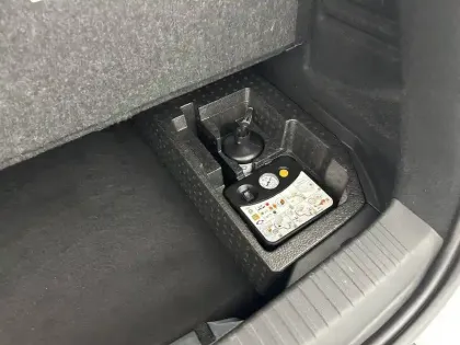 Photo 36 Renault Captur  E-Tech Plug-in 160