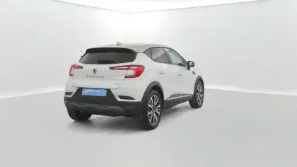 Photo 13 Renault Captur  E-Tech Plug-in 160