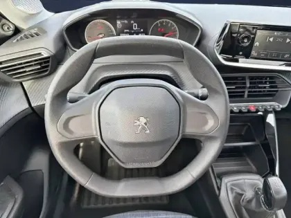 Photo 15 Peugeot 208  PureTech 75 S&S BVM5
