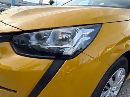 Photo 10 Peugeot 208  PureTech 75 S&S BVM5