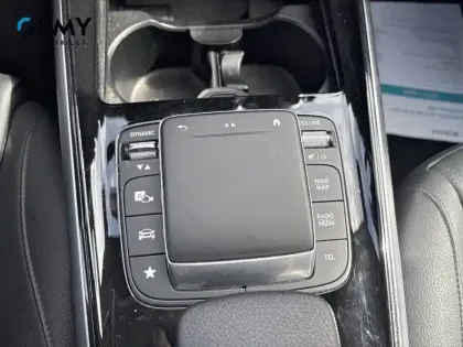 Photo 22 Mercedes GLB  200 d 8G-DCT