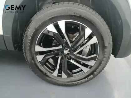 Photo 10 Peugeot 2008  PureTech 130 S&S EAT8