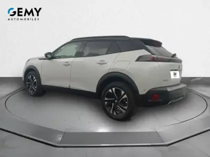 Photo 6 Peugeot 2008  PureTech 130 S&S EAT8