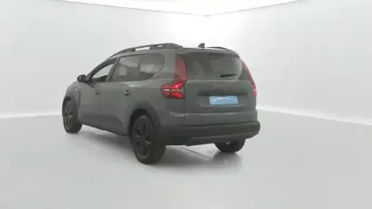 Photo 19 Dacia Jogger  Hybrid 140 7 places GSR2