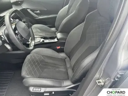 Photo 10 Peugeot 2008  PureTech 130 S&S EAT8
