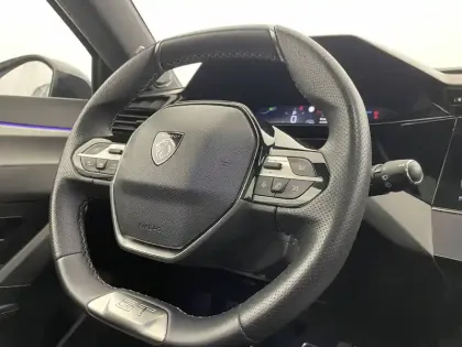 Photo 30 Peugeot 308  PureTech 130ch S&S EAT8