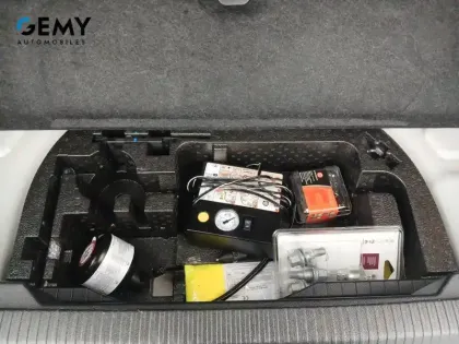 Photo 43 Peugeot 2008  Electrique 136 ch