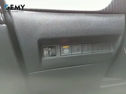 Photo 16 Peugeot 2008  Electrique 136 ch