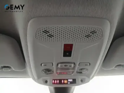 Photo 40 Peugeot 208  PureTech 100 S&S BVM6