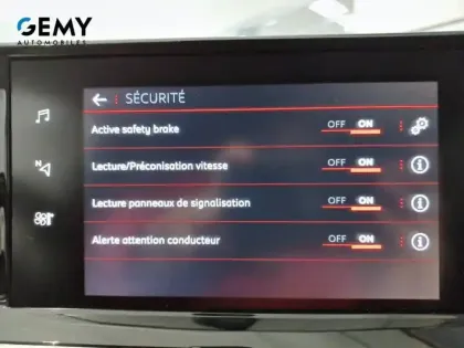 Photo 17 Peugeot 208  PureTech 100 S&S BVM6