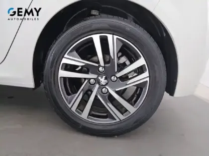 Photo 34 Peugeot 208  PureTech 100 S&S BVM6