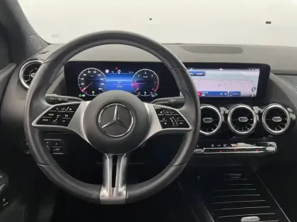 Photo 43 Mercedes Classe B  180 d 8G-DCT