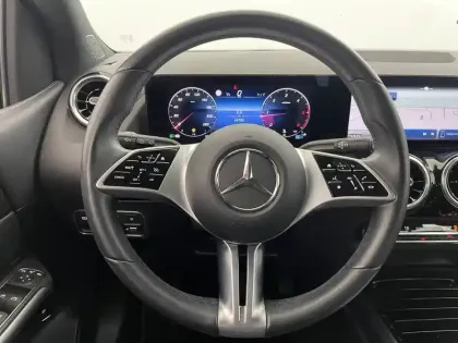Photo 44 Mercedes Classe B  180 d 8G-DCT