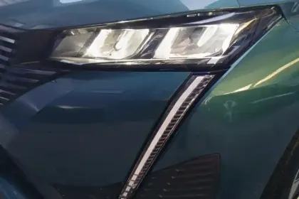 Photo 89 Peugeot 308  SW PureTech 130ch S&S EAT8