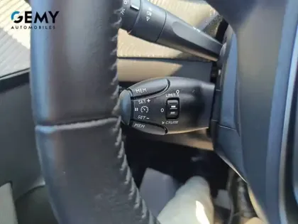 Photo 21 Peugeot 208  PureTech 100 S&S BVM6