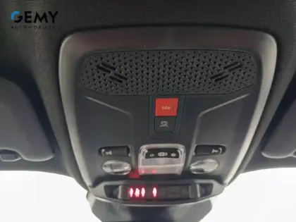 Photo 19 Peugeot 2008  Hybrid 145 e-DCS6