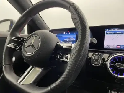 Photo 46 Mercedes CLA  Coupé 200 d 8G-DCT