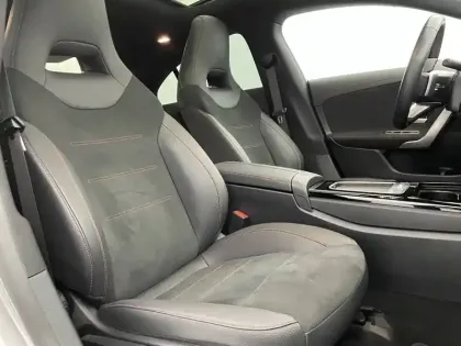 Photo 50 Mercedes CLA  Coupé 200 d 8G-DCT