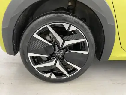 Photo 10 Peugeot 208  PureTech 100 S&S BVM6