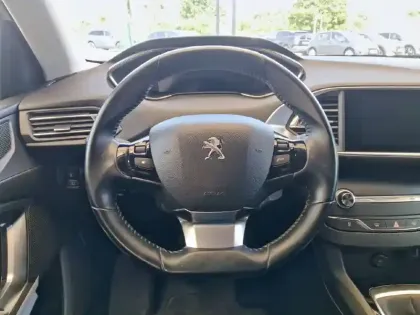 Photo 8 Peugeot 308  BlueHDi 100ch S&S BVM6