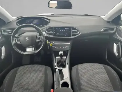 Photo 27 Peugeot 308  BlueHDi 100ch S&S BVM6
