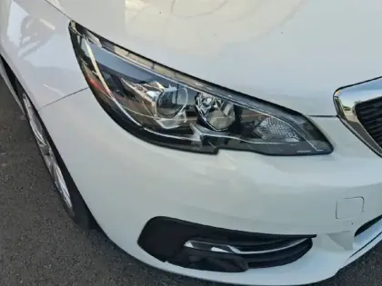 Photo 15 Peugeot 308  BlueHDi 100ch S&S BVM6