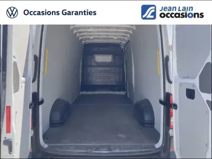 Photo 30 Volkswagen Crafter  VAN 35 L4H3 2.0 TDI 140 CH BVA
