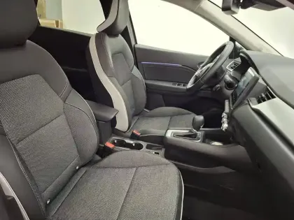 Photo 31 Renault Captur  E-Tech hybride 145