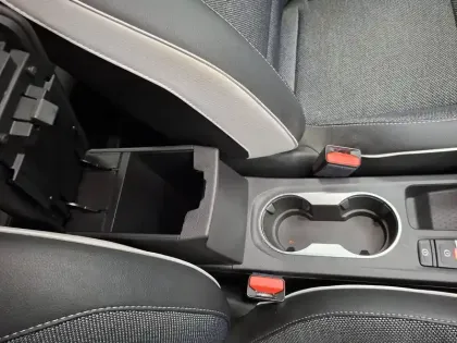 Photo 34 Renault Captur  E-Tech hybride 145