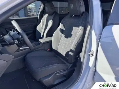 Photo 14 Peugeot 408  Hybrid 145 e-DCS6