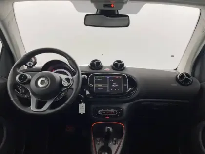 Photo 28 Smart Fortwo  Coupé 82 ch