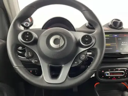 Photo 21 Smart Fortwo  Coupé 82 ch