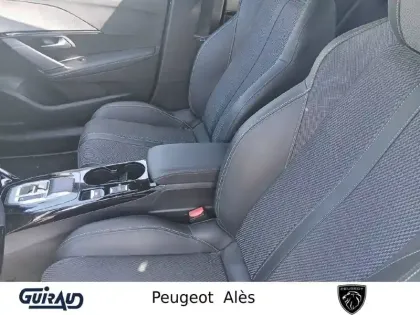 Photo 8 Peugeot 208  Hybrid 136 e-DCS6