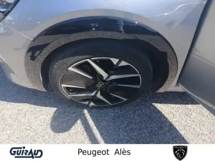 Photo 10 Peugeot 208  Hybrid 136 e-DCS6
