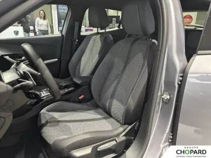 Photo 19 Peugeot 2008  Hybrid 145 e-DCS6