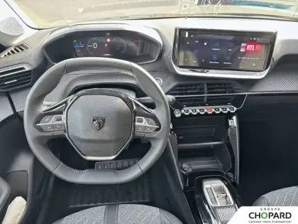 Photo 12 Peugeot 208  Electrique 54 kWh 156ch