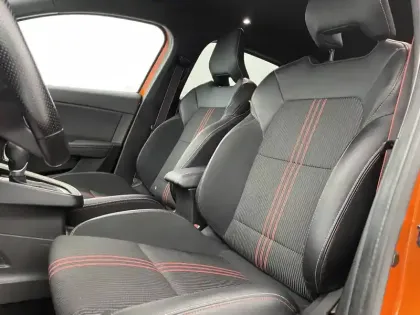 Photo 71 Renault Clio  E-Tech 140 - 21N