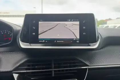 Photo 22 Peugeot 2008  PureTech 100 S&S BVM6