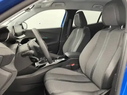 Photo 45 Peugeot 2008  PureTech 100 S&S BVM6