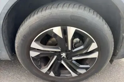 Photo 13 Peugeot 2008  PureTech 100 S&S BVM6
