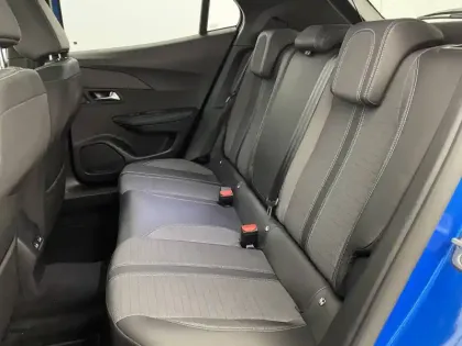 Photo 46 Peugeot 2008  PureTech 100 S&S BVM6
