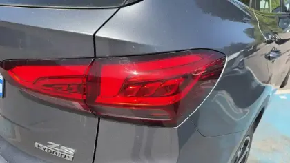 Photo 26 Mg ZS  1.5 L Hybrid+ 197 ch