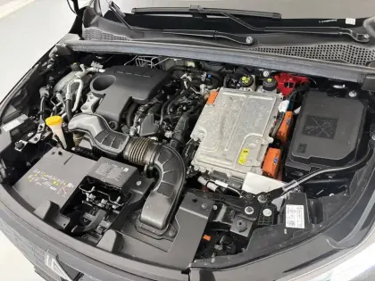 Photo 35 Renault Symbioz  E-Tech full hybrid 145