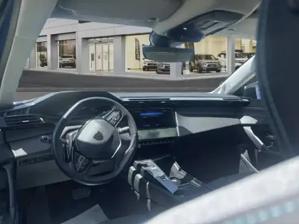 Photo 17 Peugeot 308  PHEV 180 e-EAT8