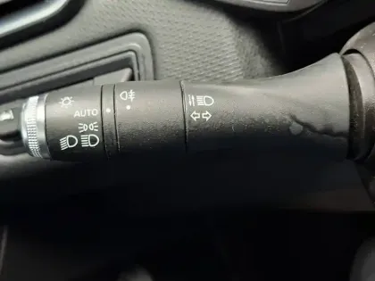 Photo 33 Renault Clio  Blue dCi 85