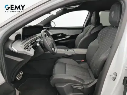 Photo 8 Peugeot 5008  Hybrid 145 ch e-DCS6