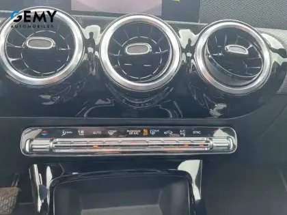 Photo 16 Mercedes CLA  Coupé 180 d