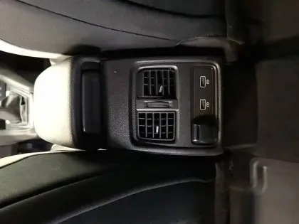 Photo 30 Renault Captur  TCe 90 - 21